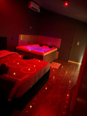 Love room villa rhôna avec jacuzzi
